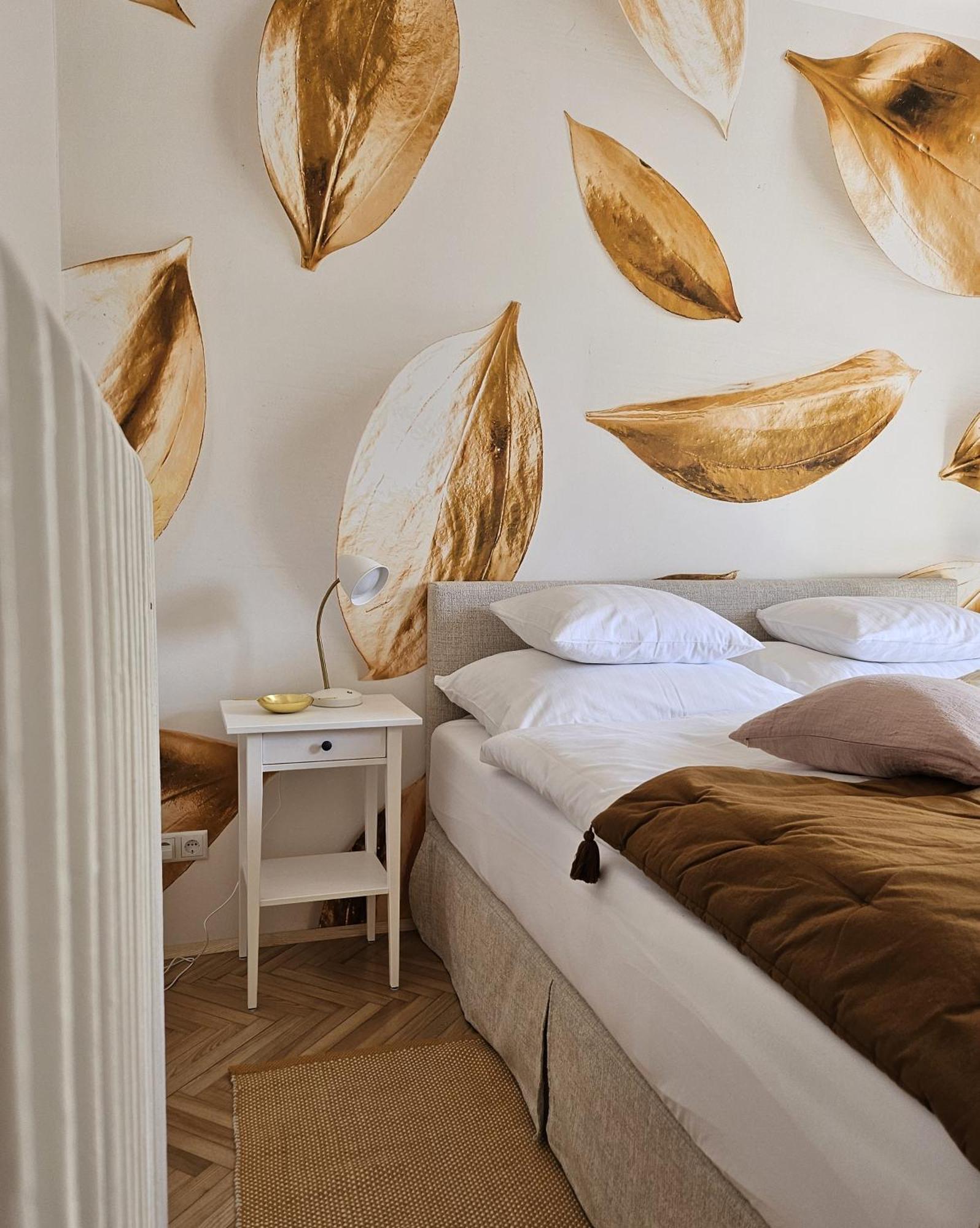 Golden Flat By Grazrentals With Parkview - Brandnew & Free Parking Kültér fotó
