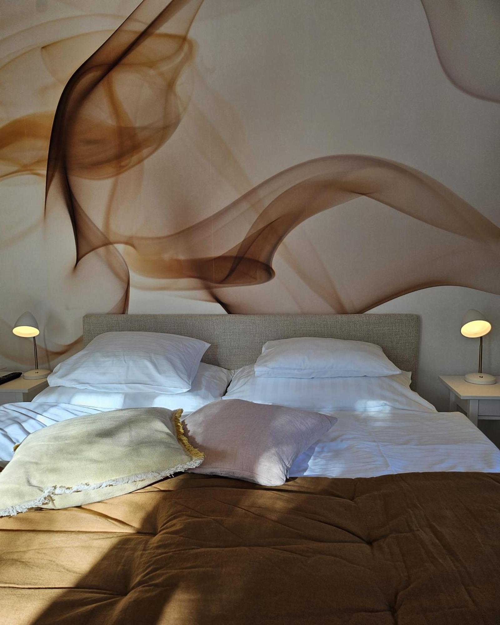 Golden Flat By Grazrentals With Parkview - Brandnew & Free Parking Kültér fotó